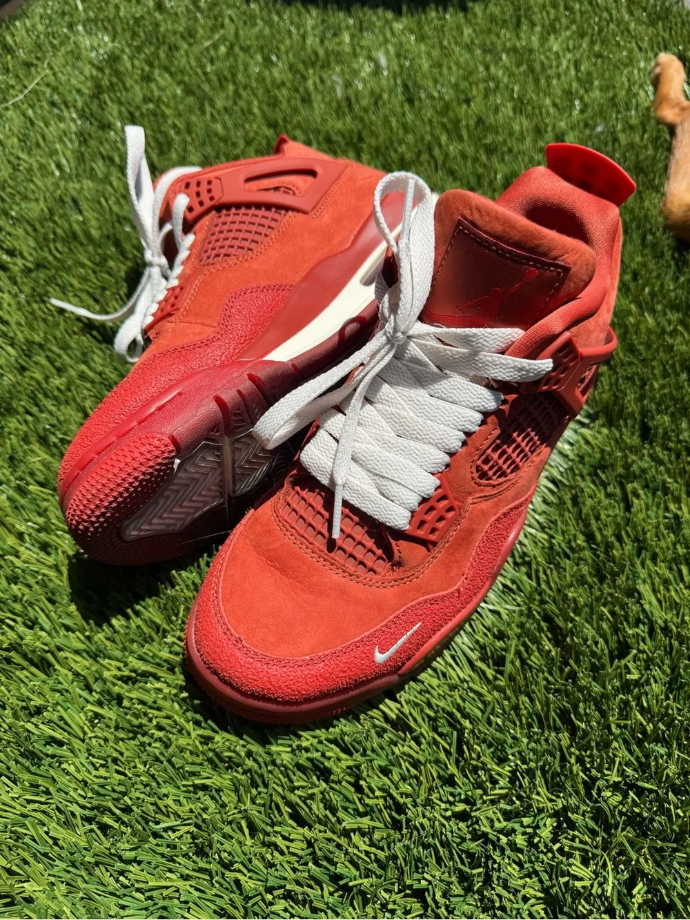Jordan Retro 4 Sneakers in Red with White Laces
